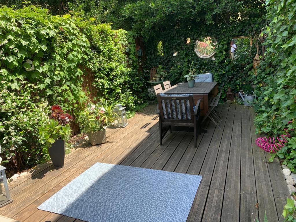 Appartement Complet Ou 2 Chambres De Charme En Centre-Ville Арл Екстериор снимка